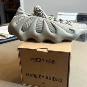 Yeezy 450